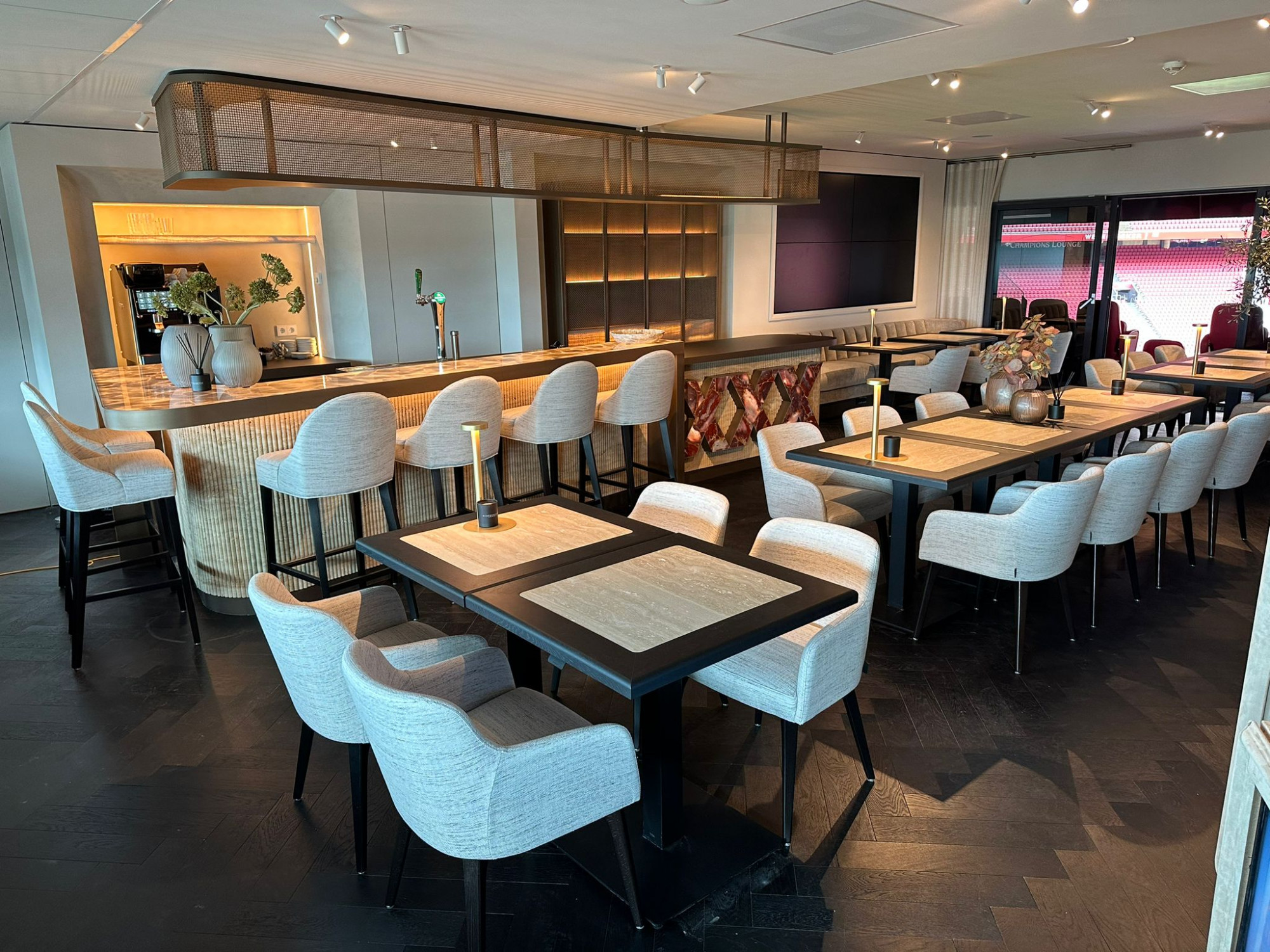 Bar ingericht door Louter bij de Champions Lounge in de Johan Cruijff Arena